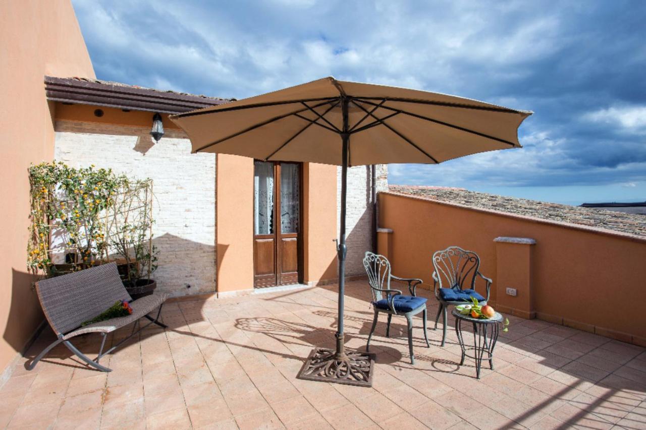 Vilagos Apartments & Loft Taormina Exterior foto
